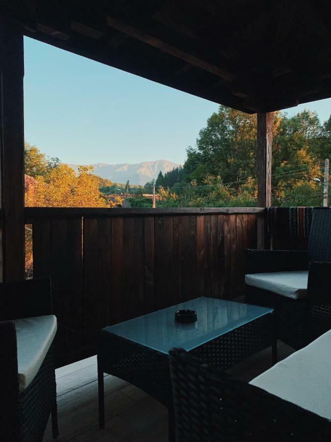 Карамановите Къщи Apriltsi  Exterior photo
